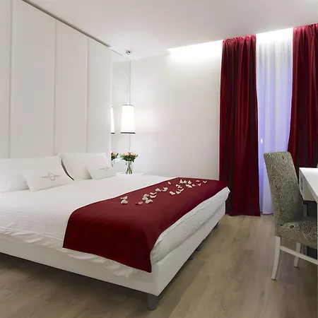 Tullia And Prisca Relais 3* Рим