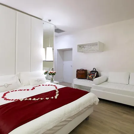 Отель Tullia And Prisca Relais Рим